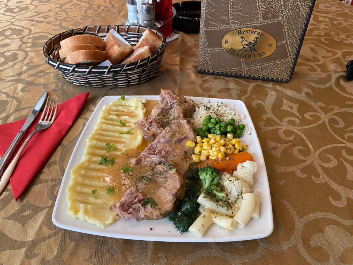 Hotel Dva Goluba Pale Εξωτερικό φωτογραφία