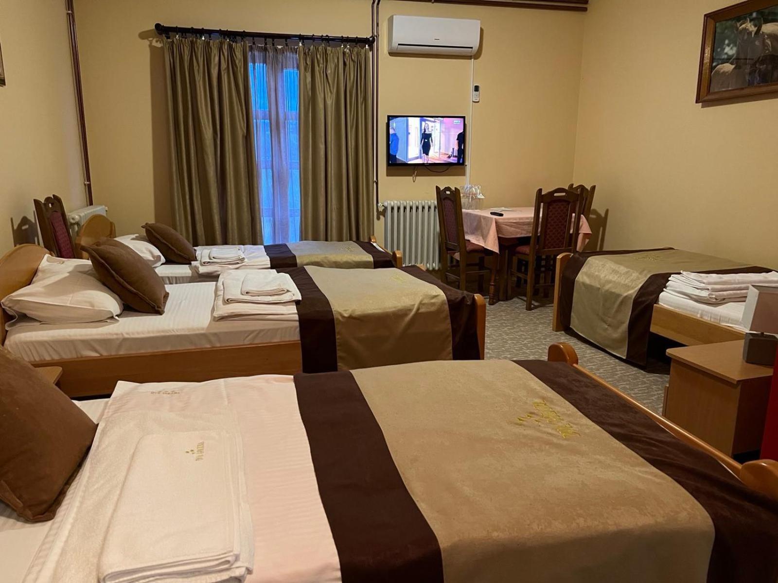 Hotel Dva Goluba Pale Εξωτερικό φωτογραφία