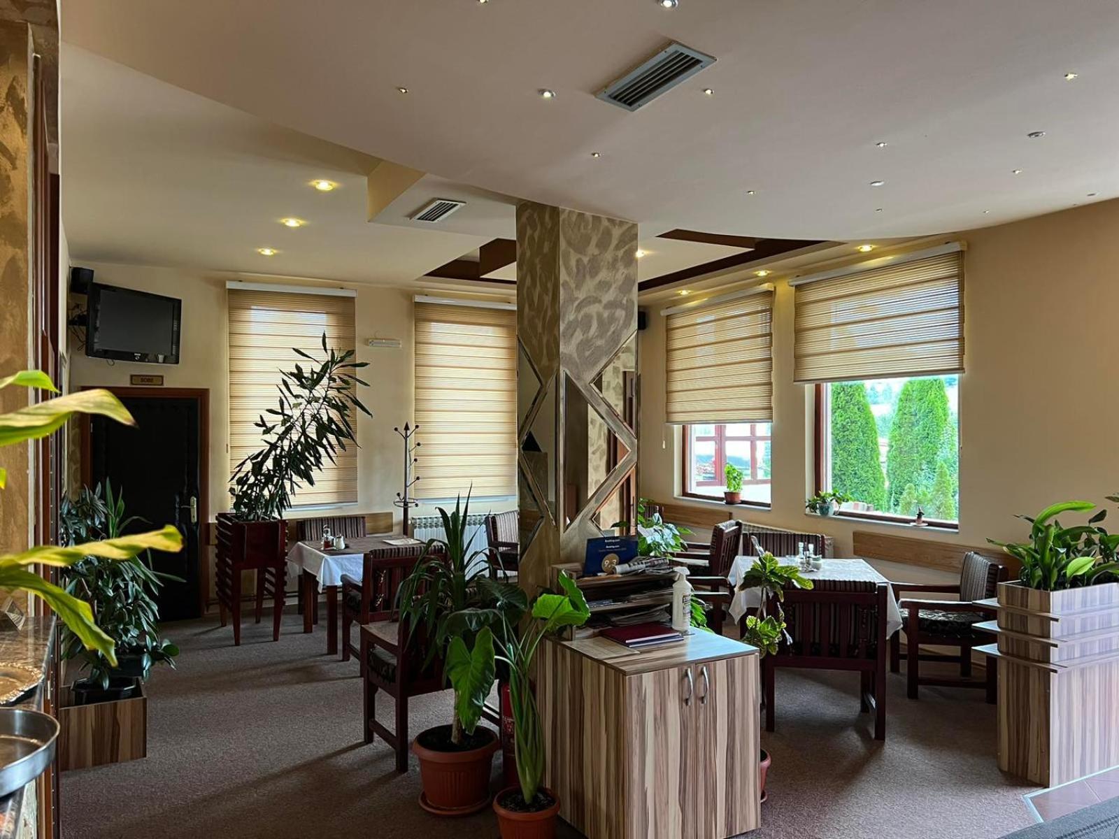 Hotel Dva Goluba Pale Εξωτερικό φωτογραφία