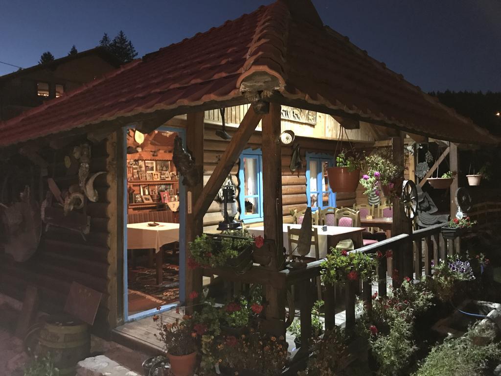 Hotel Dva Goluba Pale Εξωτερικό φωτογραφία