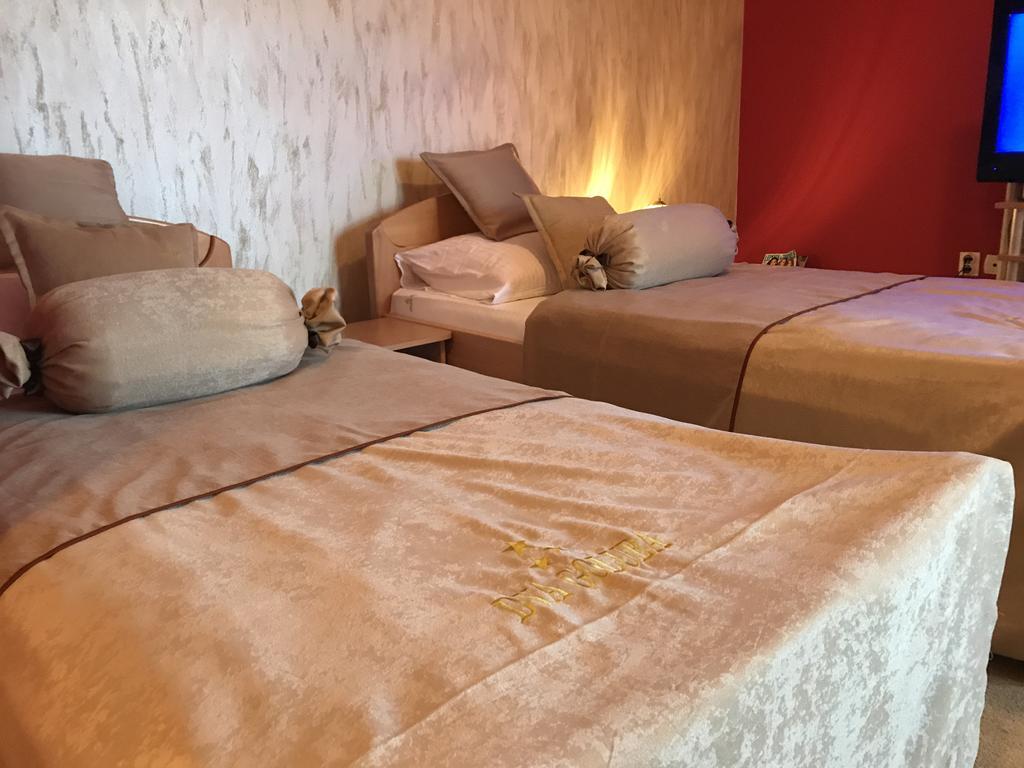 Hotel Dva Goluba Pale Εξωτερικό φωτογραφία