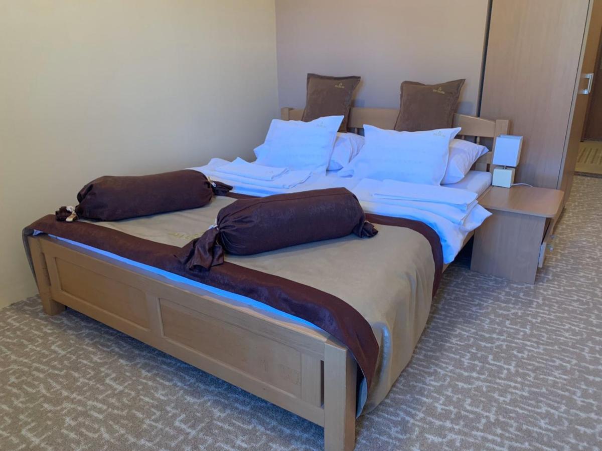 Hotel Dva Goluba Pale Εξωτερικό φωτογραφία
